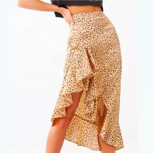 Forever 21 Cheetah Print Asymmetrical Skirt NWOT
